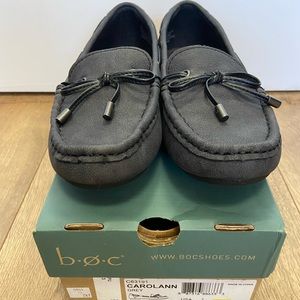 2/20b.o.c. Carolann gray/black moccasin loafers 7M